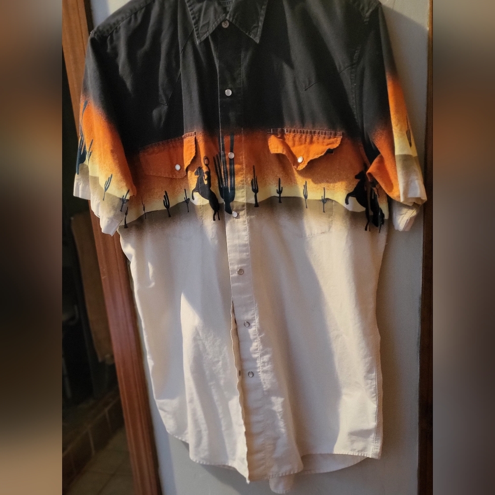 Mens snap front short sleeve Western shirt